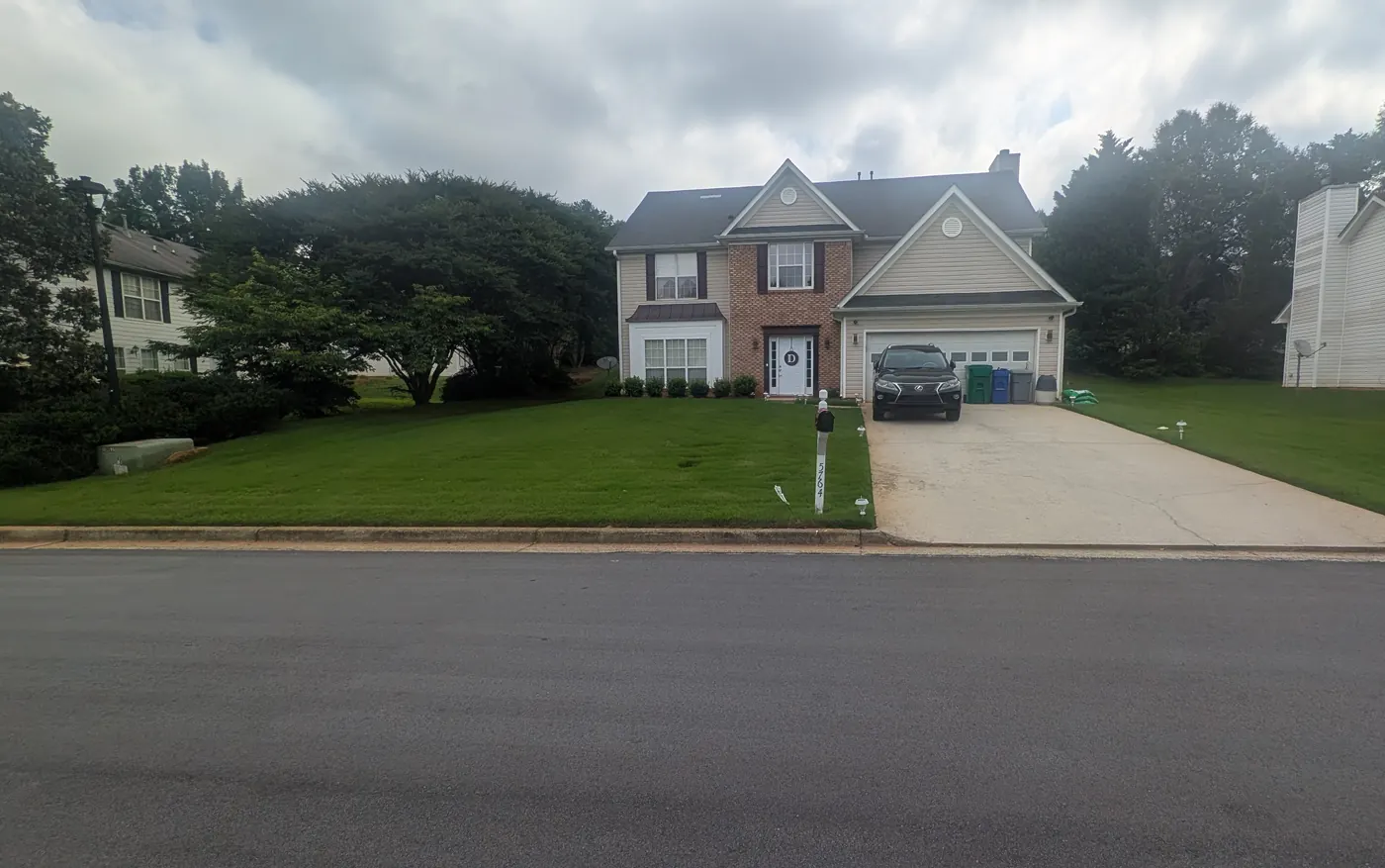 A lawn treated by Grass Armor in metro Atlanta